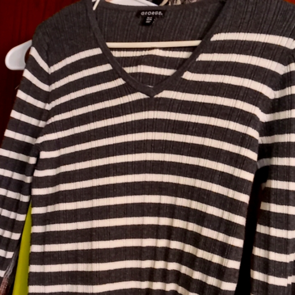 Long sleeved super soft sweater